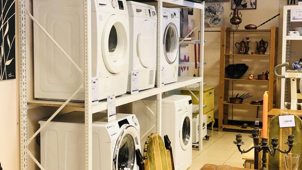 سمساری در غرب تهران